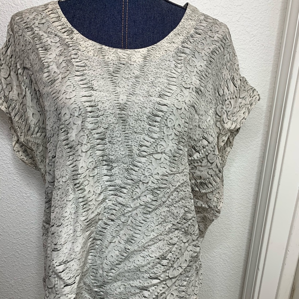 CAbi 100% silk top
